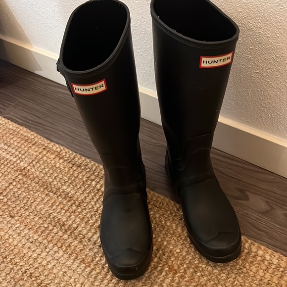 Black Tall Hunter Boots - Picture 4 of 4